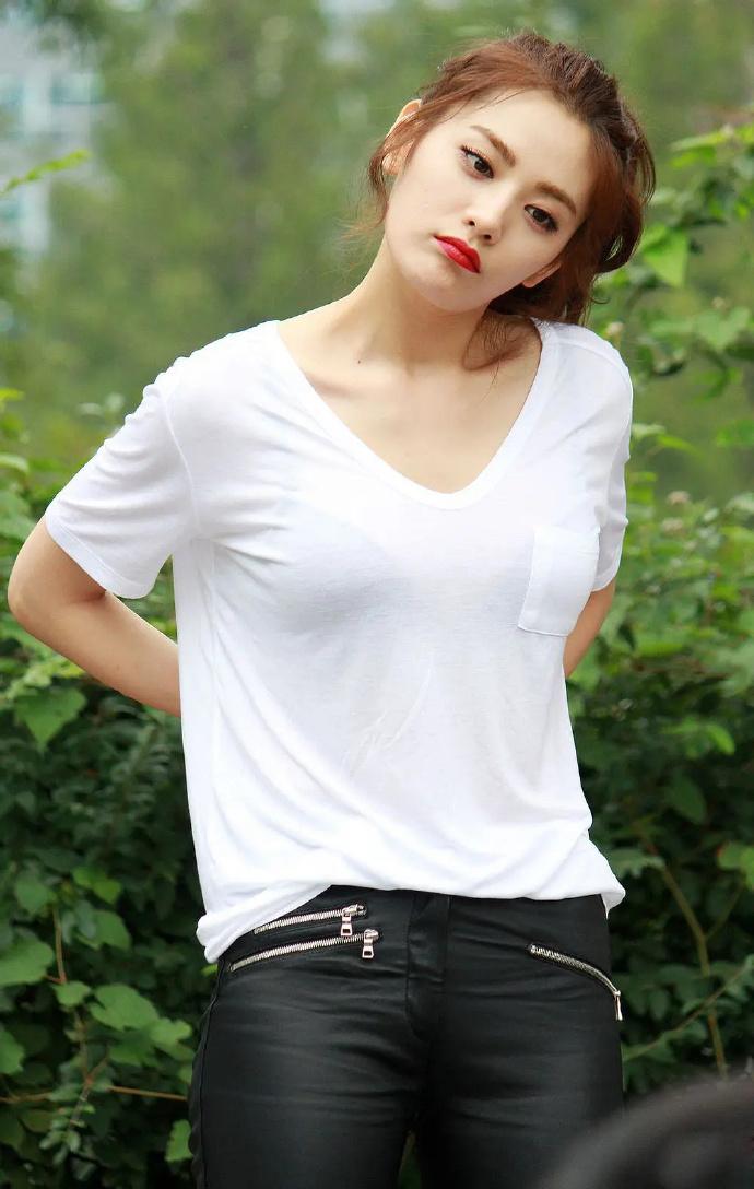 南宁品茶,29岁经纪人如何通过大圈工作室对接高端资源